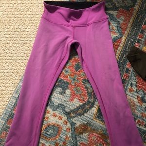 Lululemon purple reversible wunder under crop